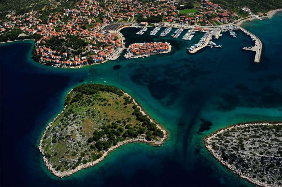 Apartmán Apartman Lucana Tribalj Exteriér fotografie